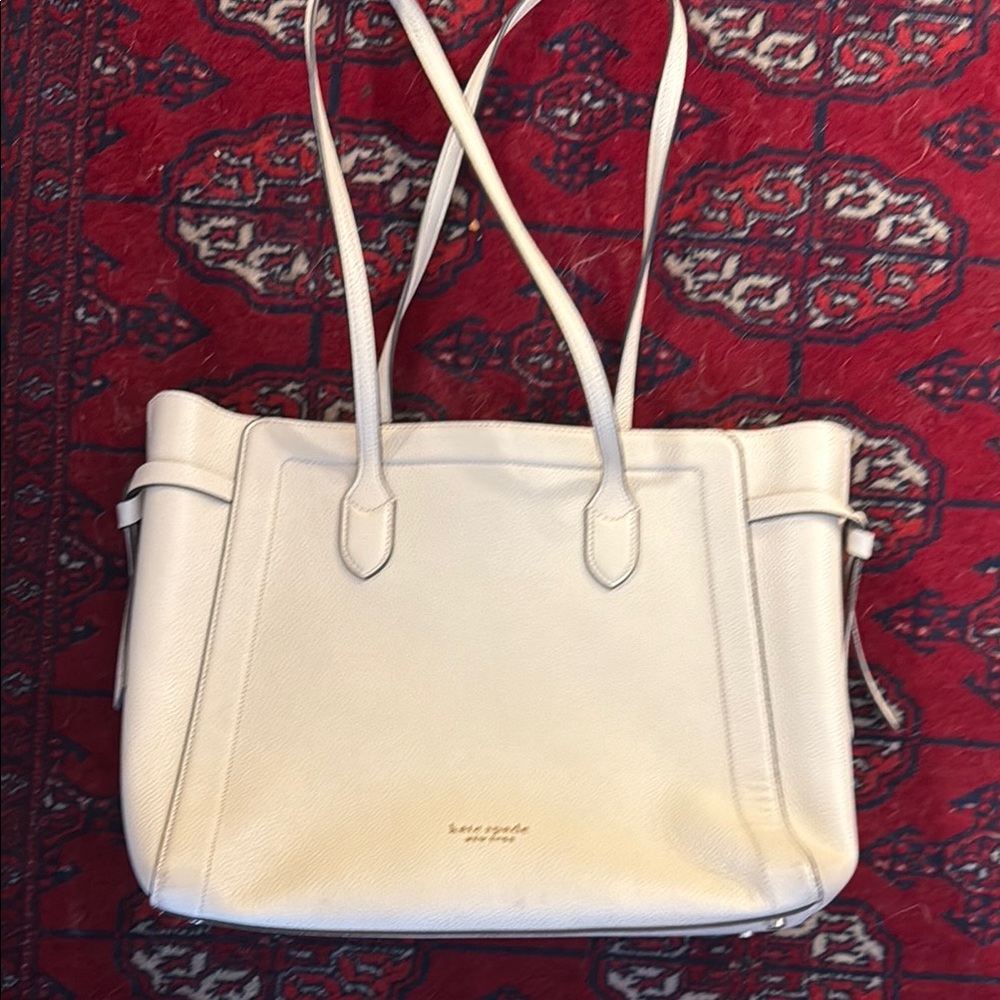 Kate Spade Cream Shoulder Bag with Elegant Leather Accents